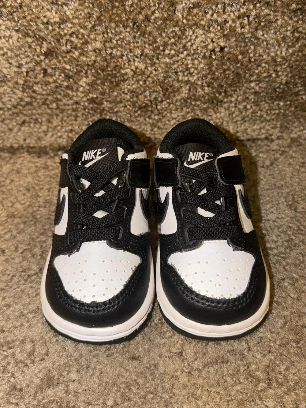 Nike Black and White Toddler Low-top Dunks (4C)